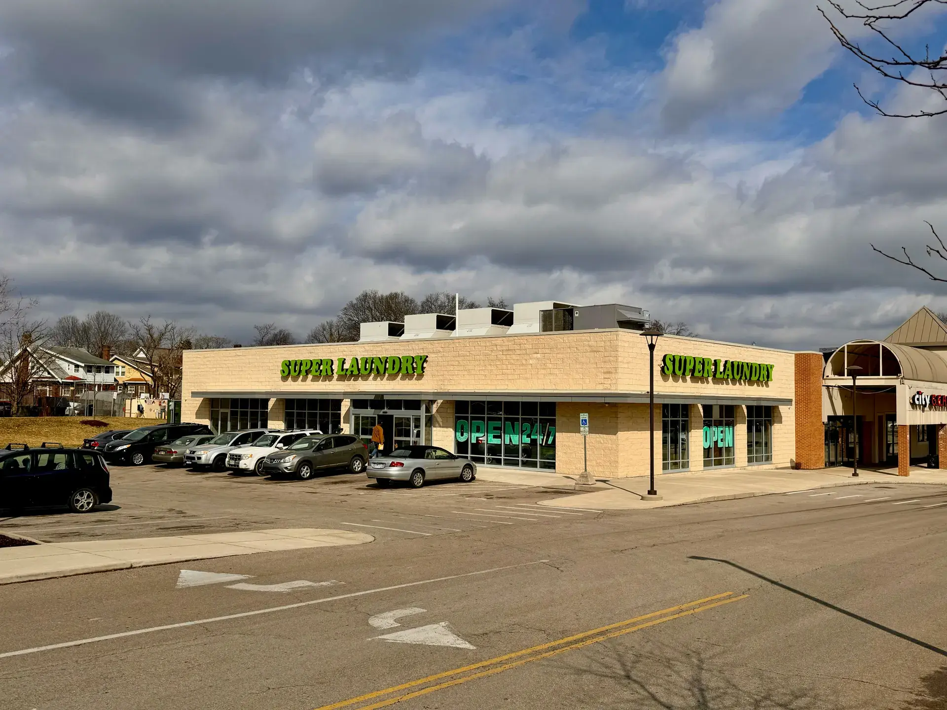 Super Laundry Avondale location